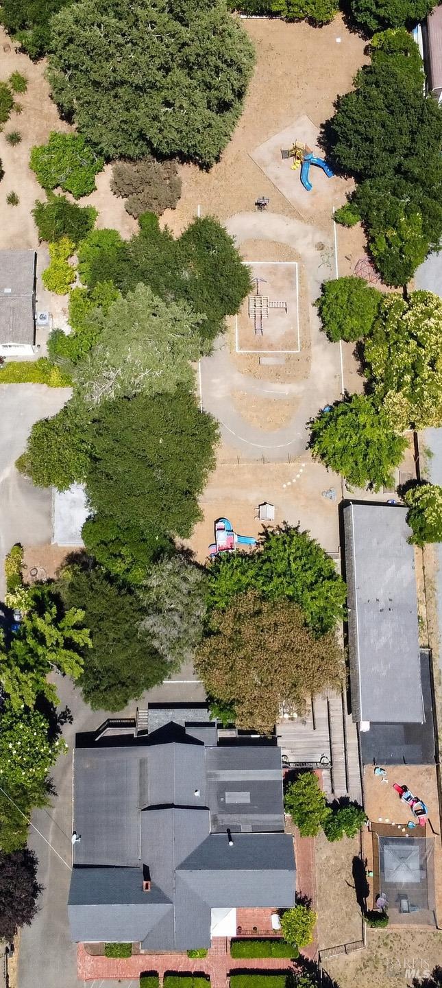 530 N Cloverdale Boulevard Cloverdale CA 95425