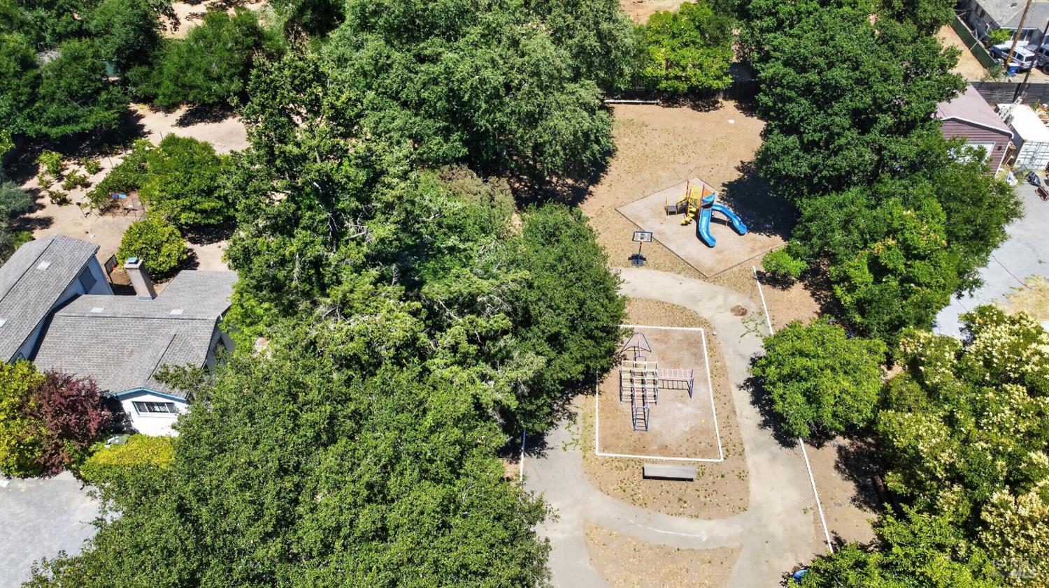 530 N Cloverdale Boulevard Cloverdale CA 95425