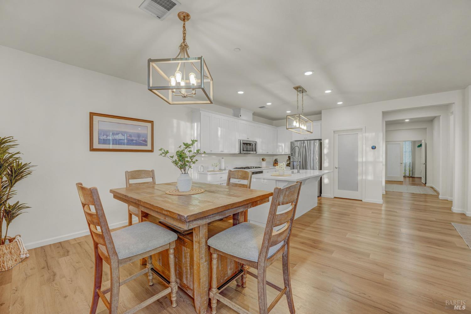 7678 Wildrose Way Rohnert Park CA 94928