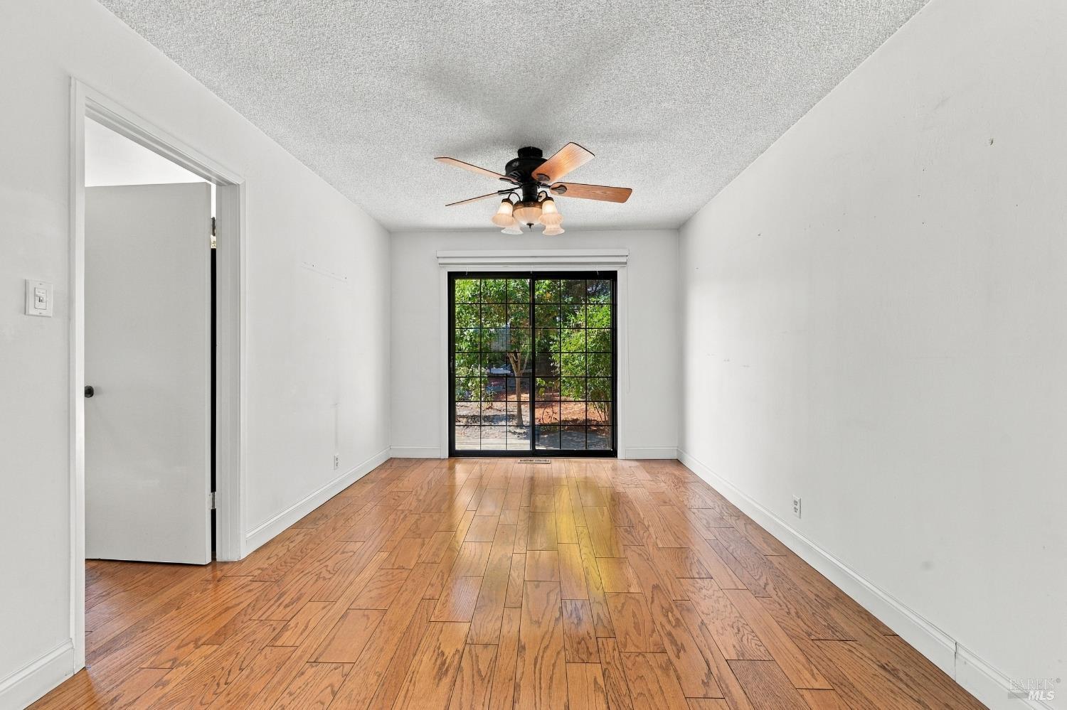 1552 Parkwood Court Napa CA 94558