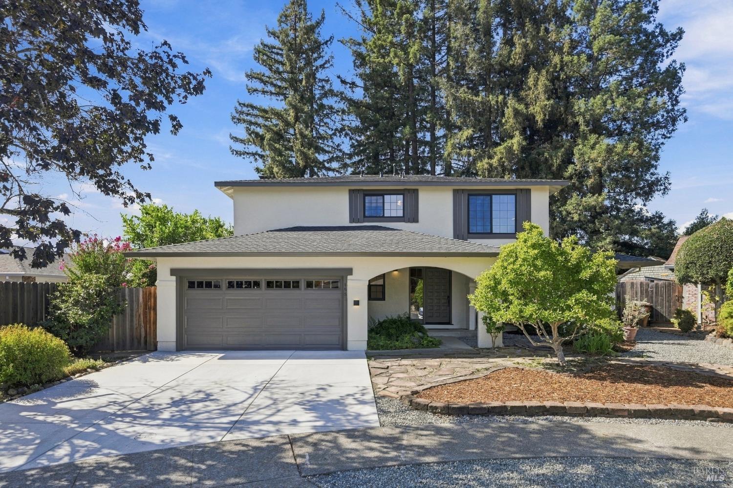 1552 Parkwood Court Napa CA 94558