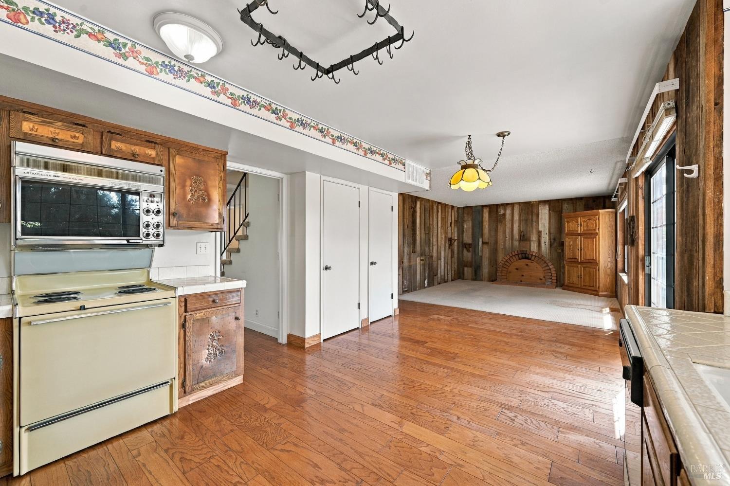 1552 Parkwood Court Napa CA 94558