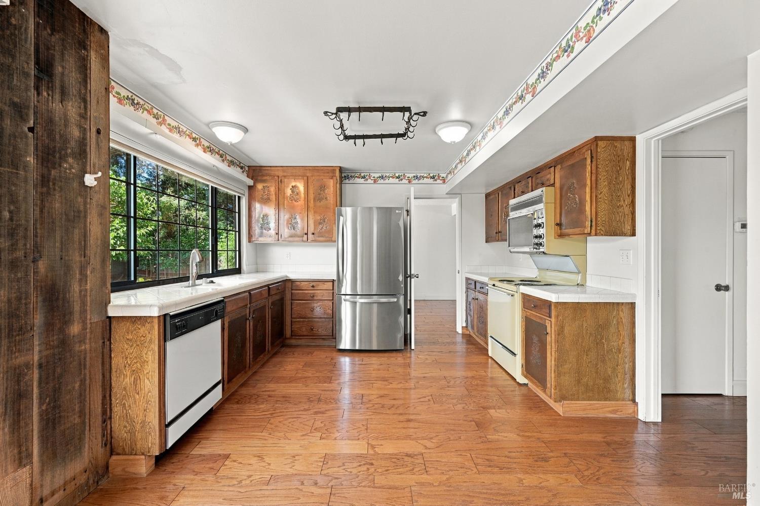 1552 Parkwood Court Napa CA 94558