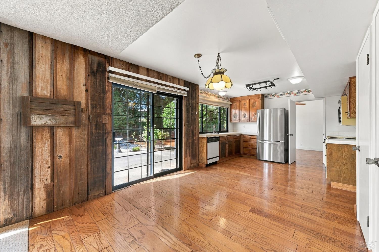 1552 Parkwood Court Napa CA 94558