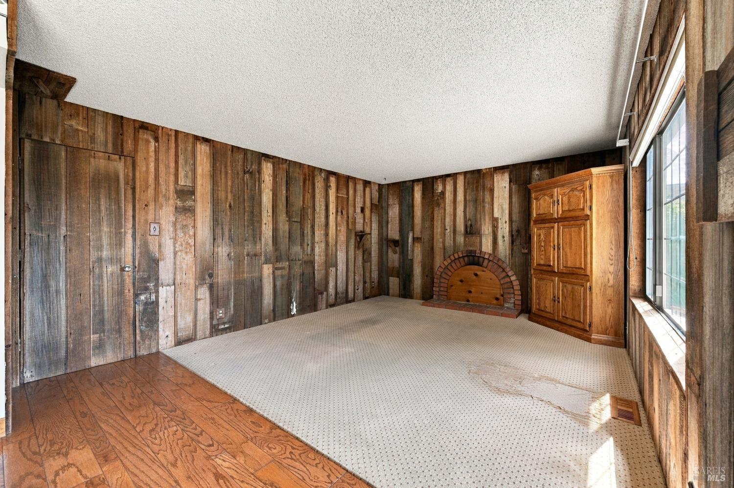 1552 Parkwood Court Napa CA 94558
