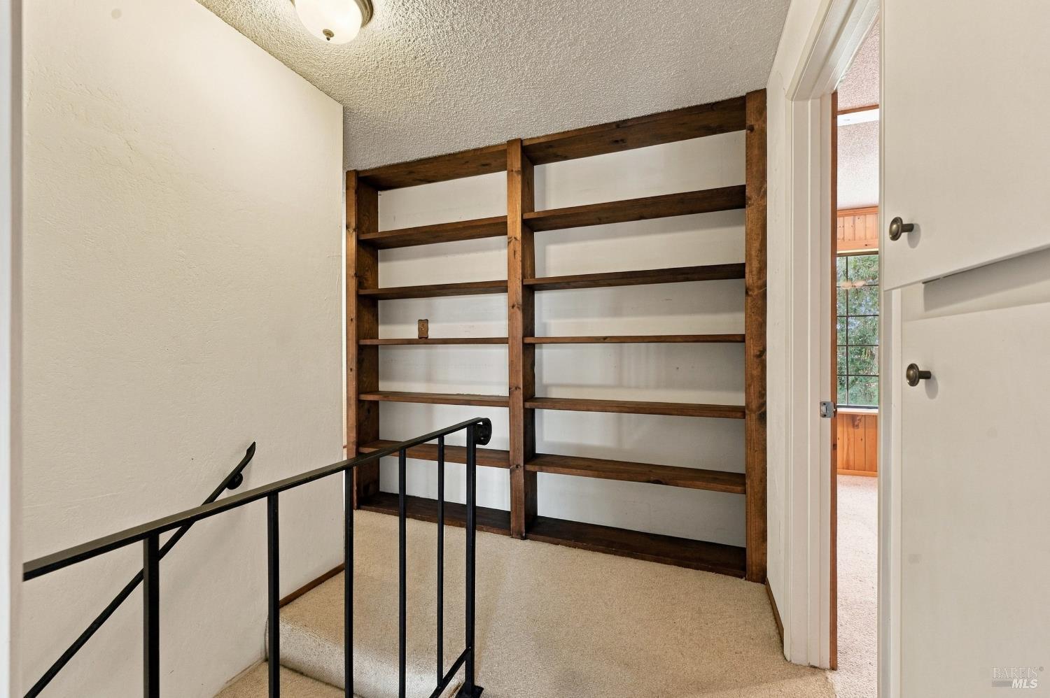 1552 Parkwood Court Napa CA 94558
