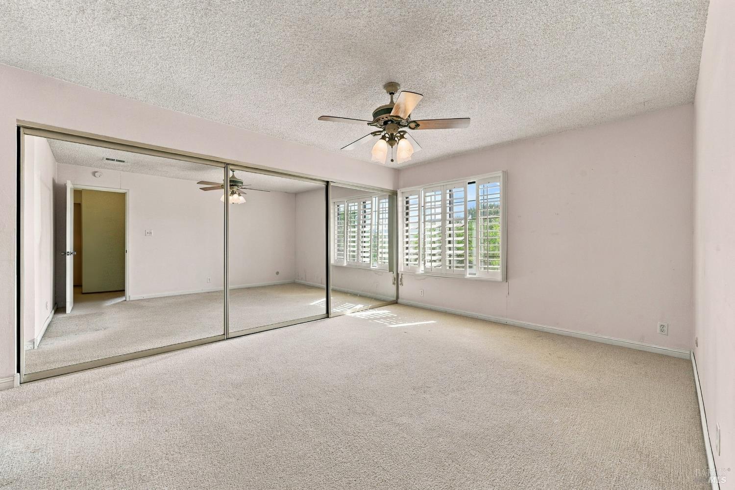 1552 Parkwood Court Napa CA 94558