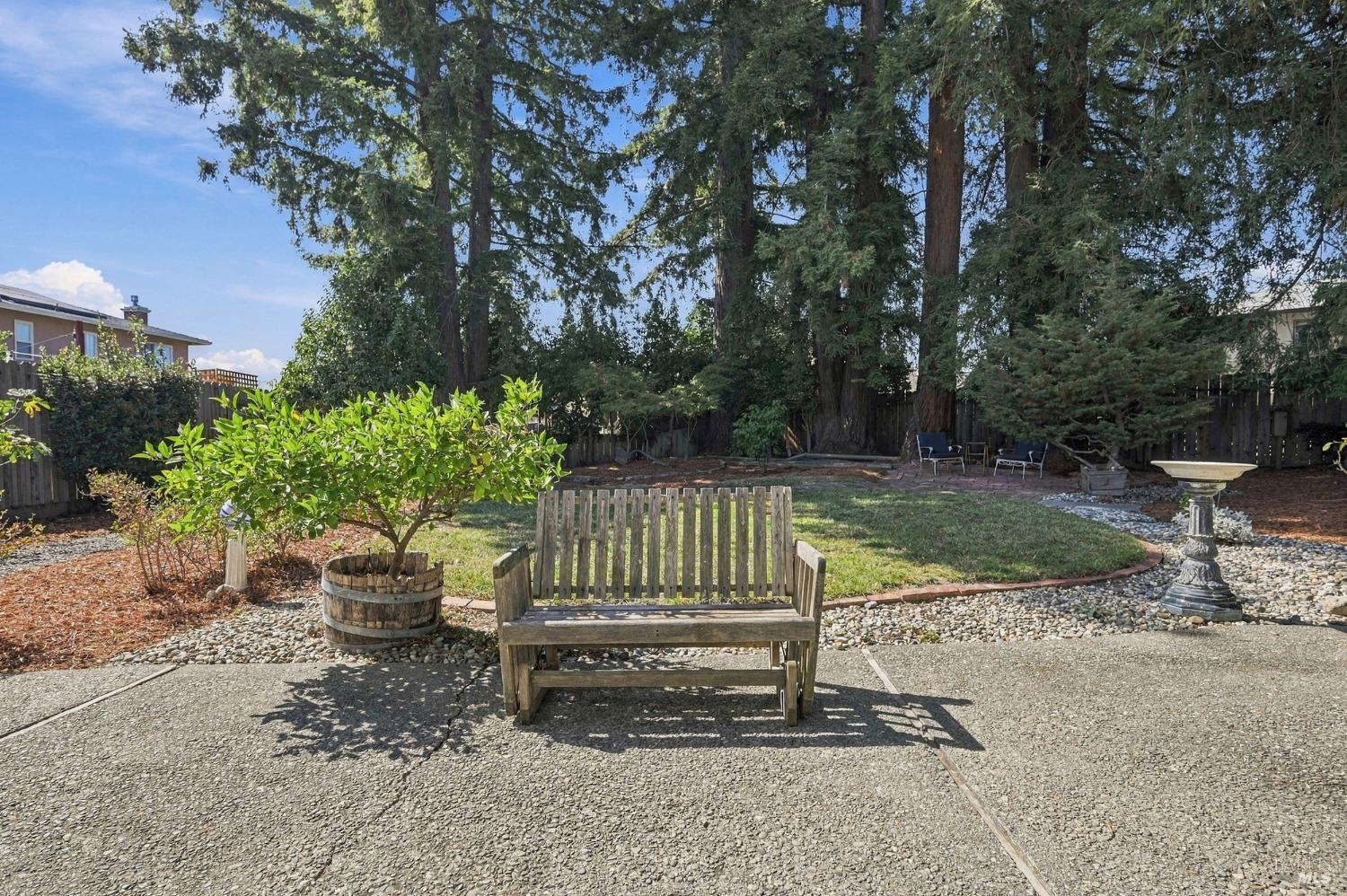 1552 Parkwood Court Napa CA 94558