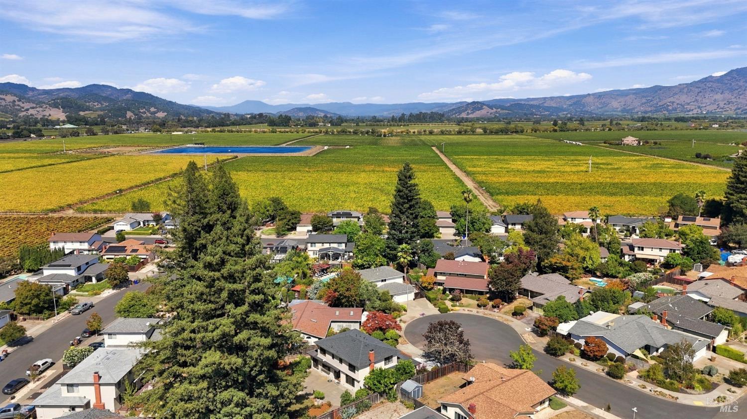 1552 Parkwood Court Napa CA 94558