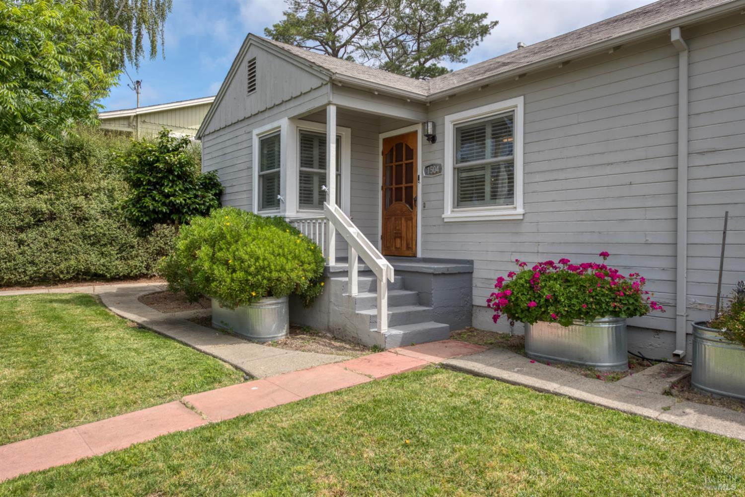1504 Meek Avenue Napa CA 94559