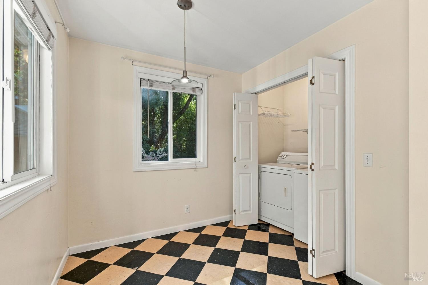151 Glenwood Court Santa Rosa CA 95405