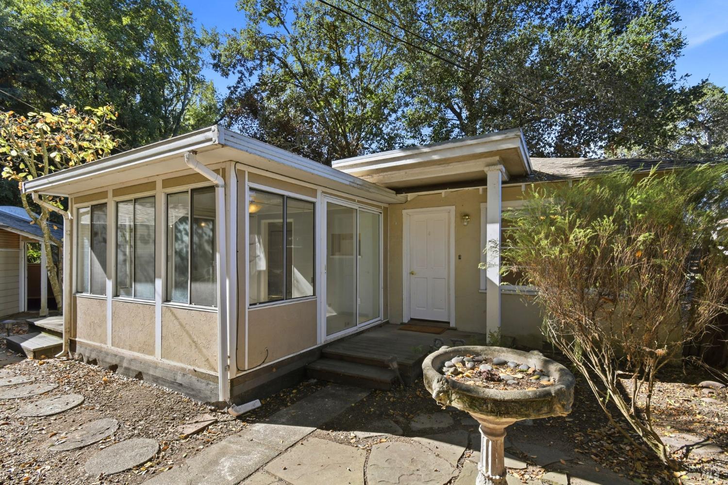 151 Glenwood Court Santa Rosa CA 95405