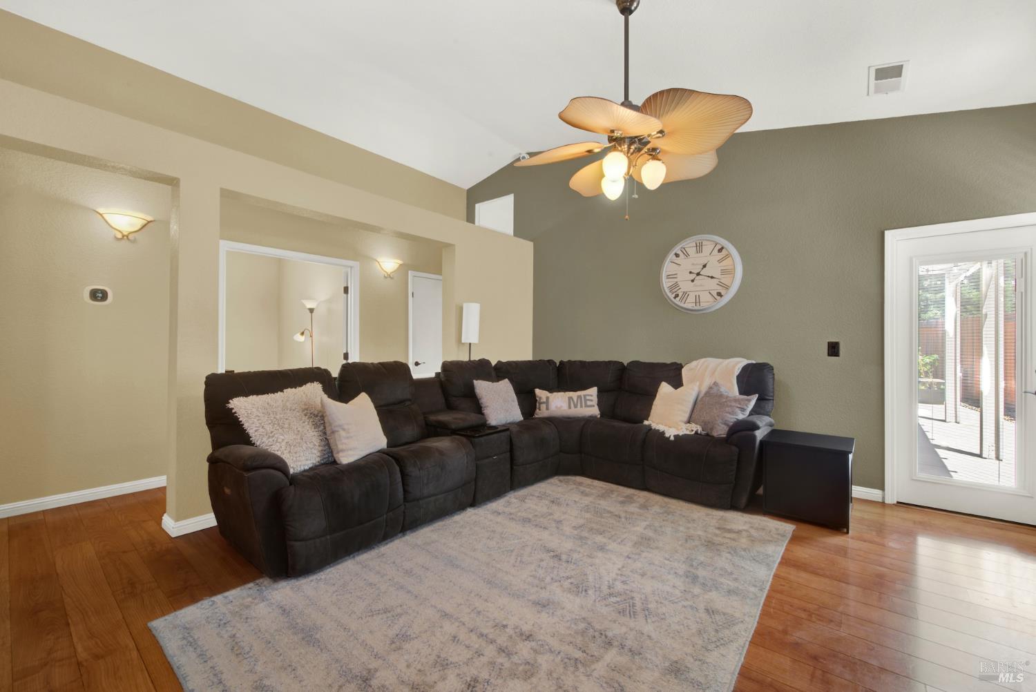 888 Sapphire Circle Vacaville CA 95687