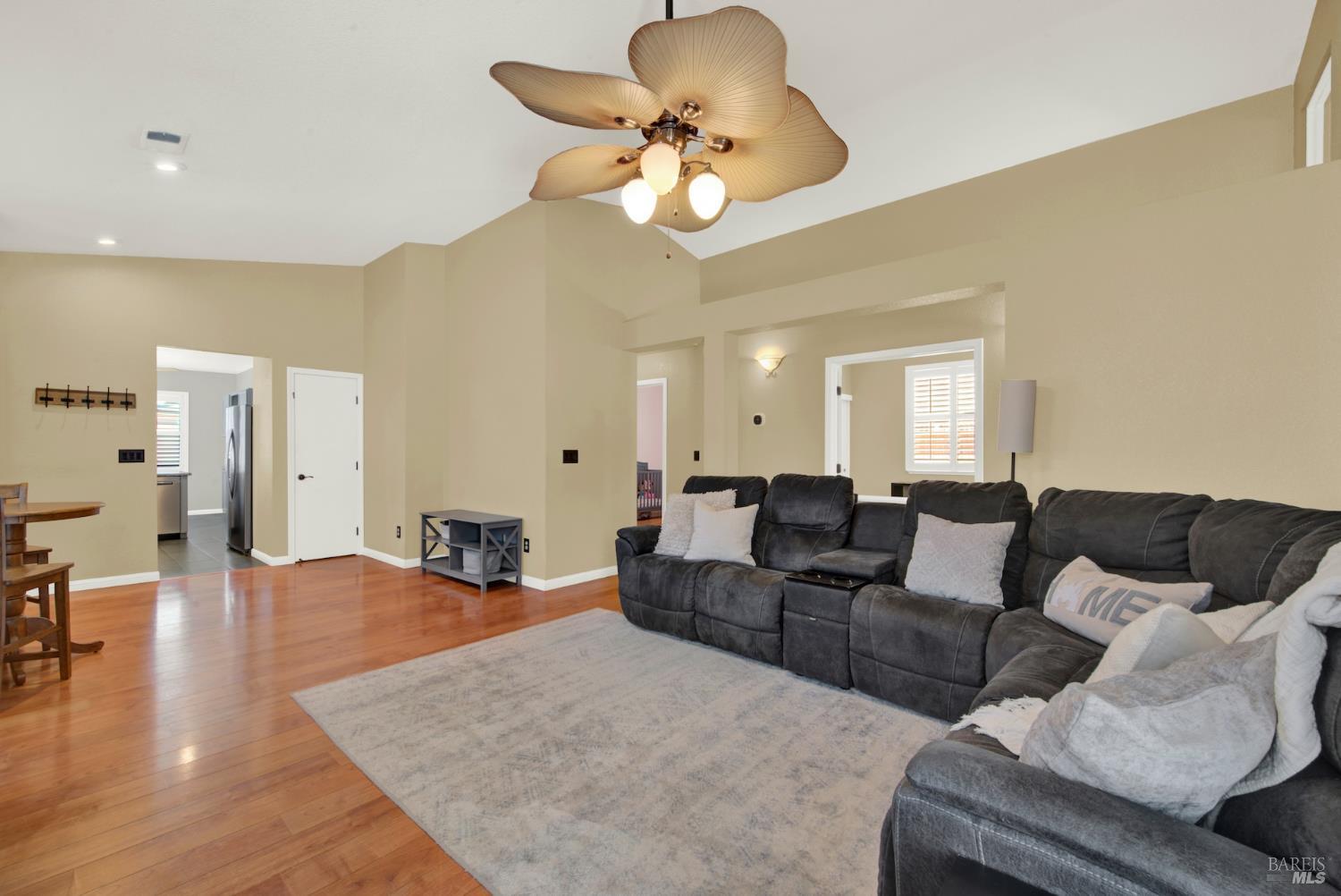 888 Sapphire Circle Vacaville CA 95687