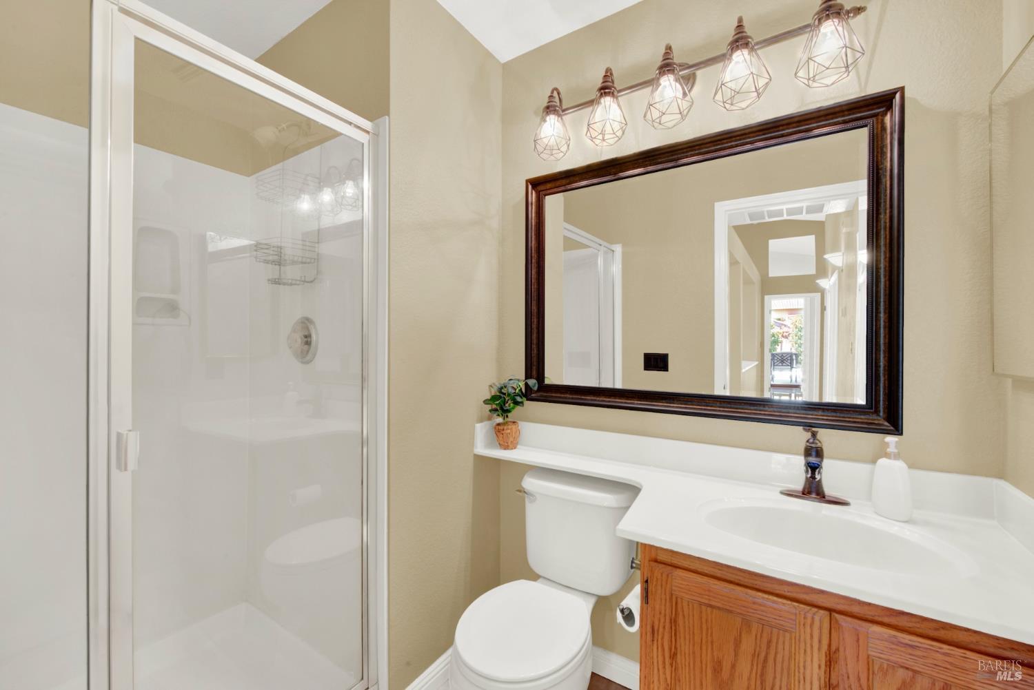 888 Sapphire Circle Vacaville CA 95687