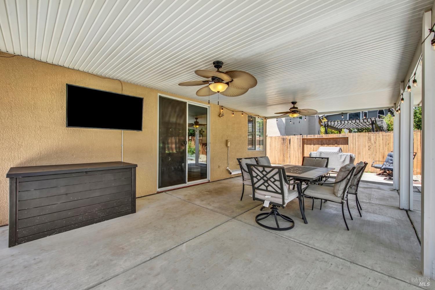 888 Sapphire Circle Vacaville CA 95687