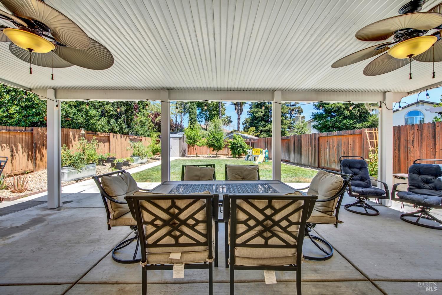 888 Sapphire Circle Vacaville CA 95687