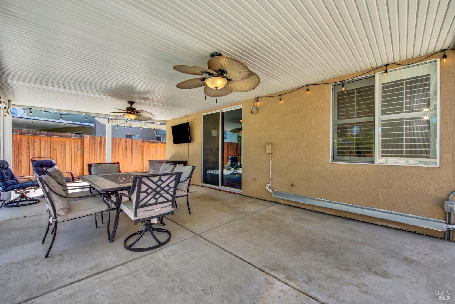 888 Sapphire Circle Vacaville CA 95687