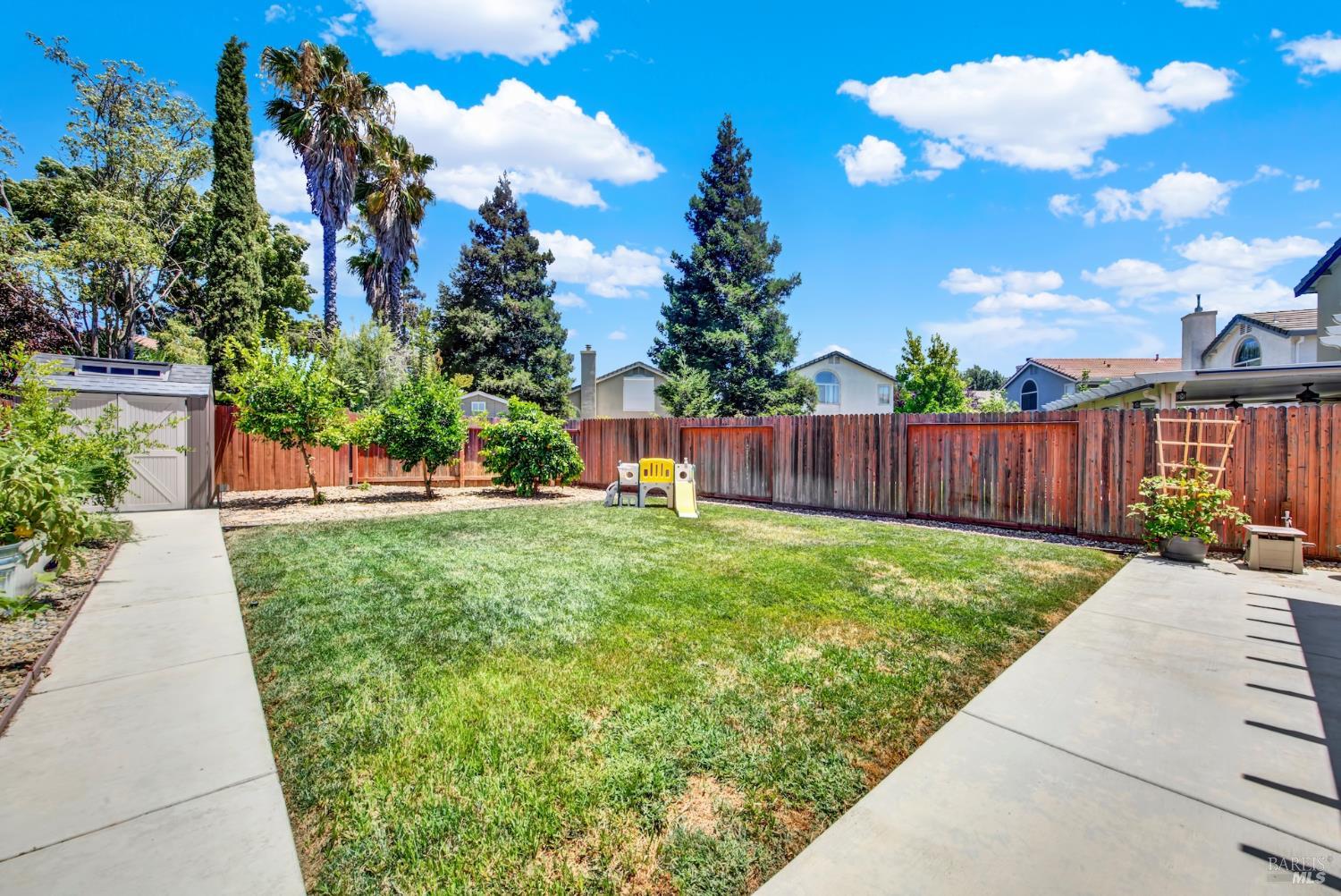 888 Sapphire Circle Vacaville CA 95687