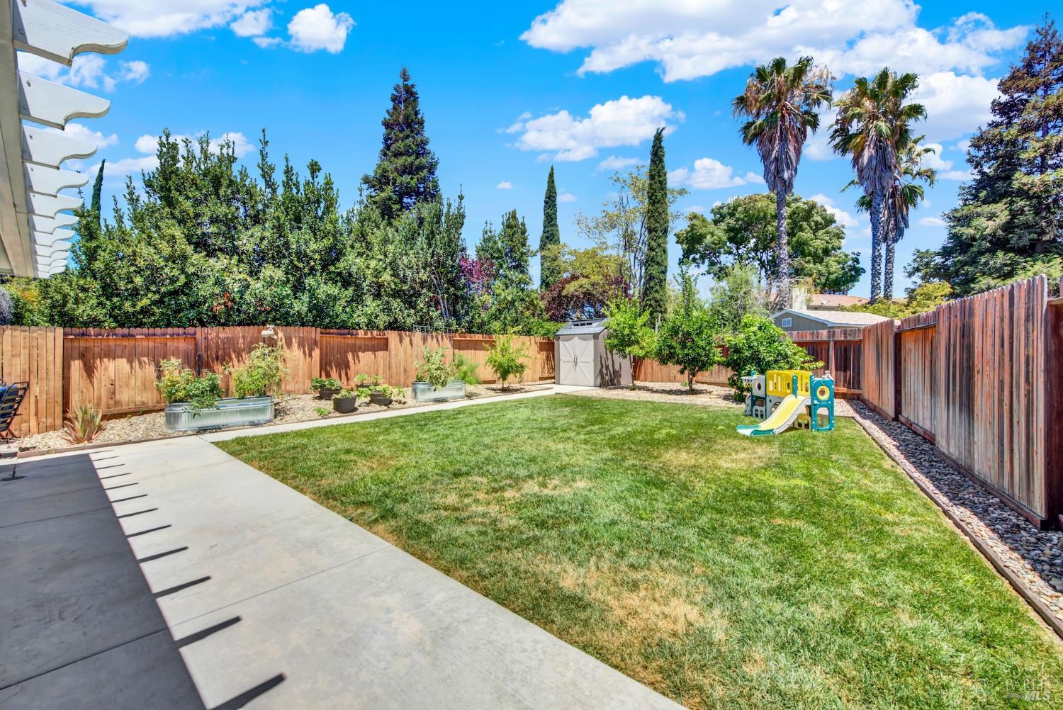 888 Sapphire Circle Vacaville CA 95687