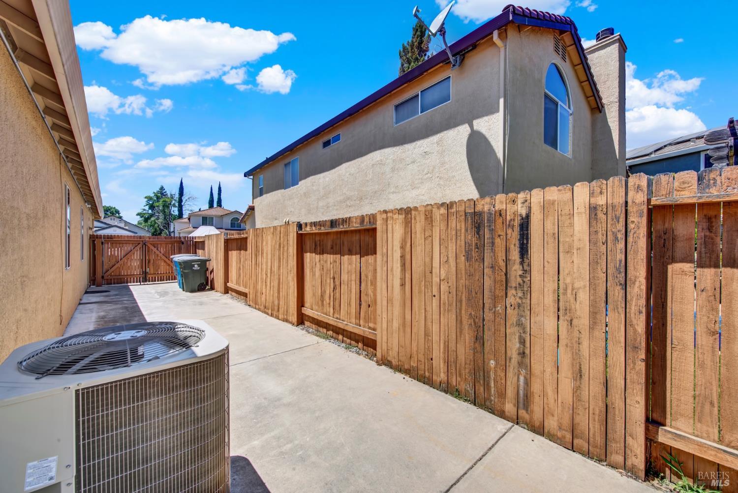 888 Sapphire Circle Vacaville CA 95687