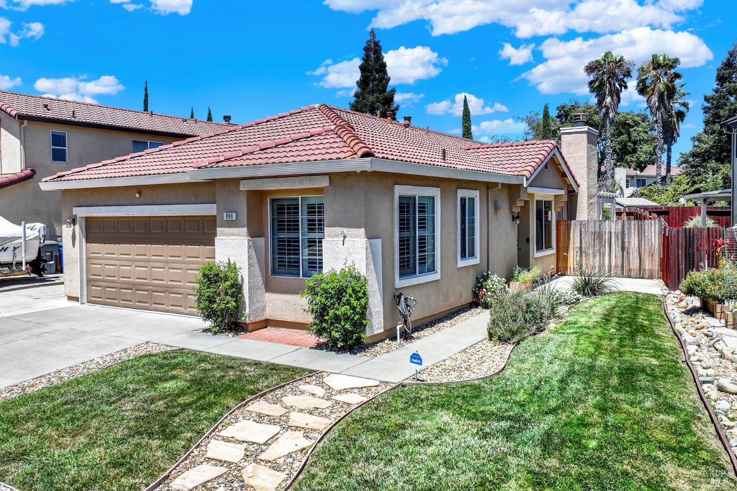 888 Sapphire Circle Vacaville CA 95687