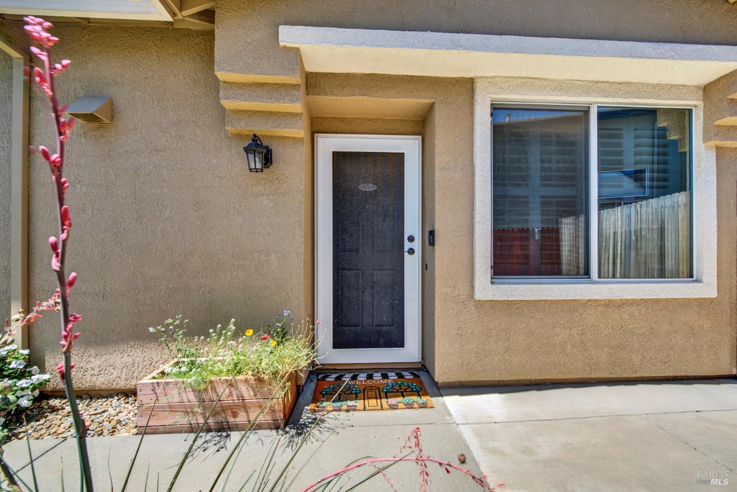 888 Sapphire Circle Vacaville CA 95687