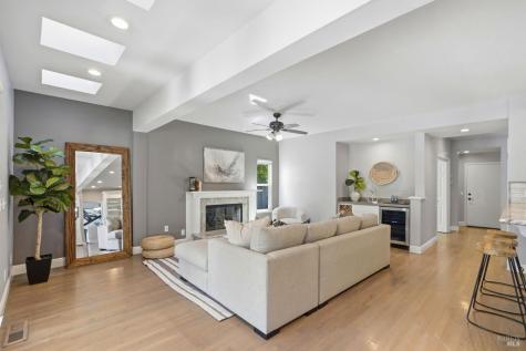 372 Fireweed Court Windsor CA 95492