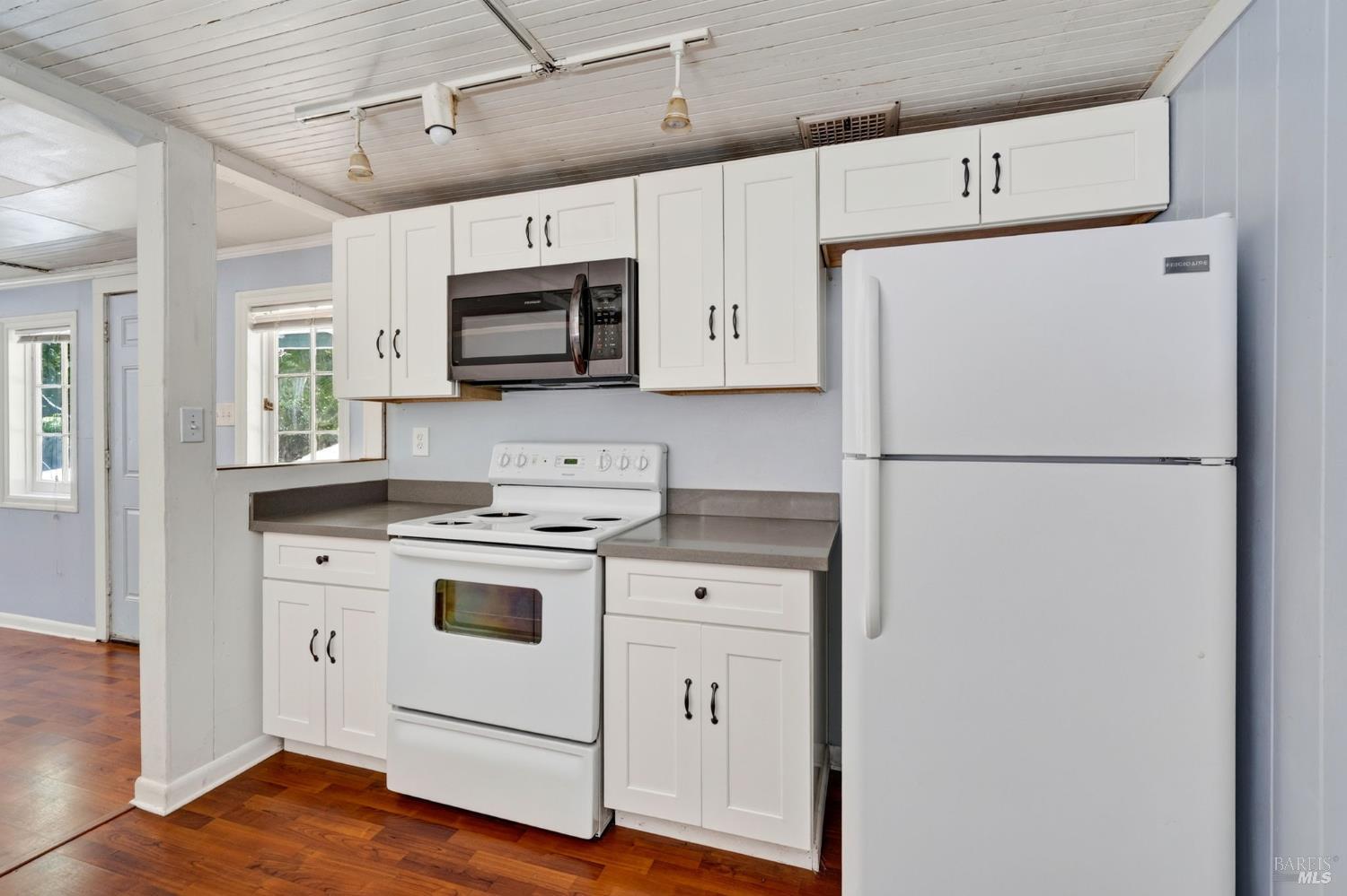 14199 Cherry Street Guerneville CA 95446