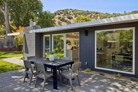 2235 Juniperberry Drive San Rafael CA 94903