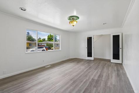 1662 Center Road Novato CA 94947