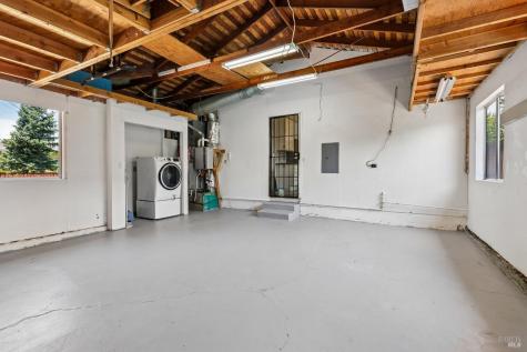 1662 Center Road Novato CA 94947