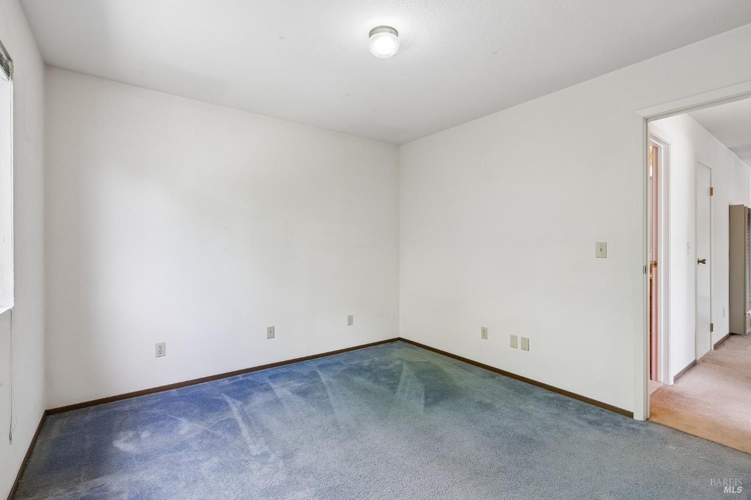 1662 Center Road Novato CA 94947