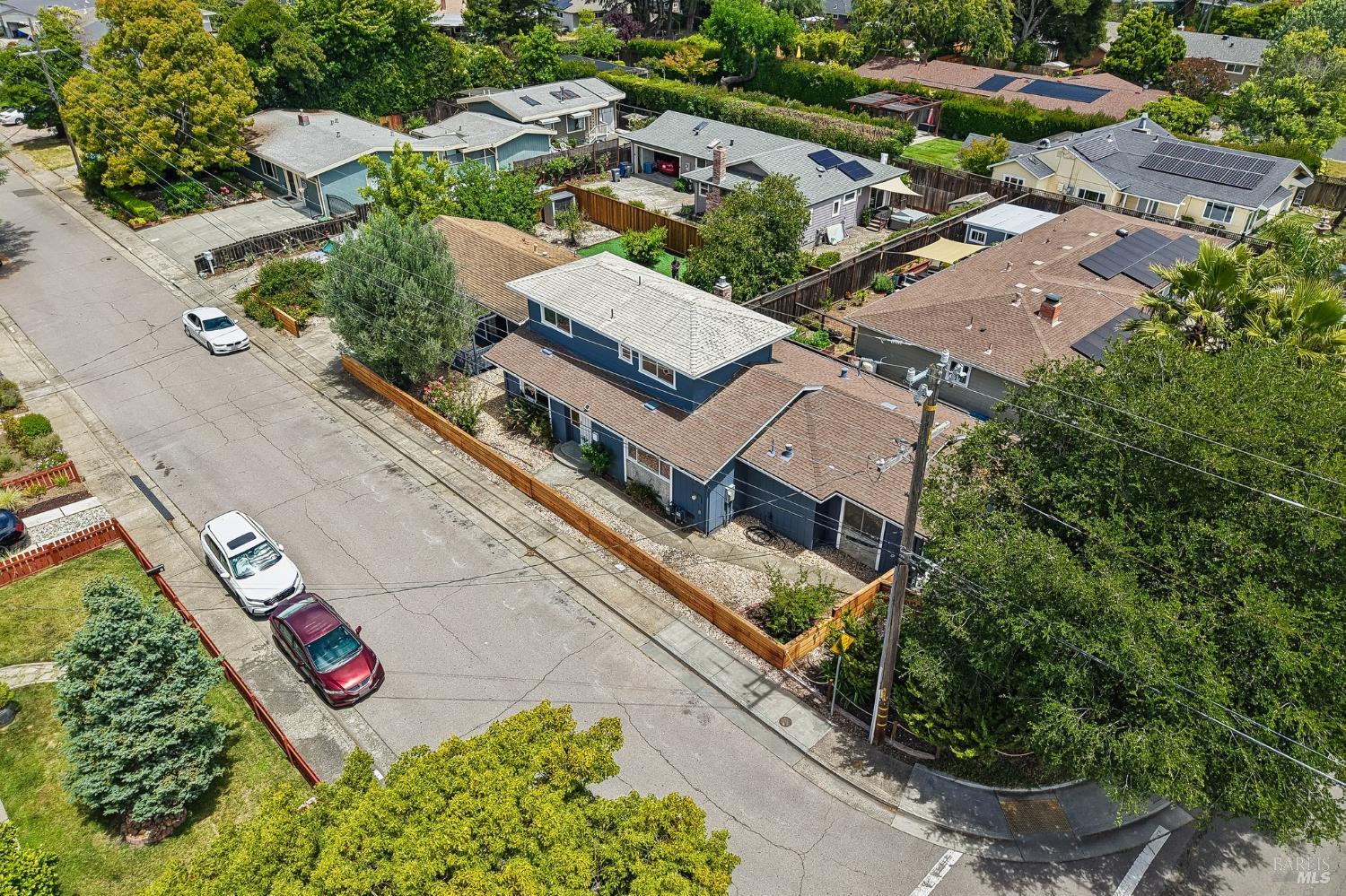 1662 Center Road Novato CA 94947