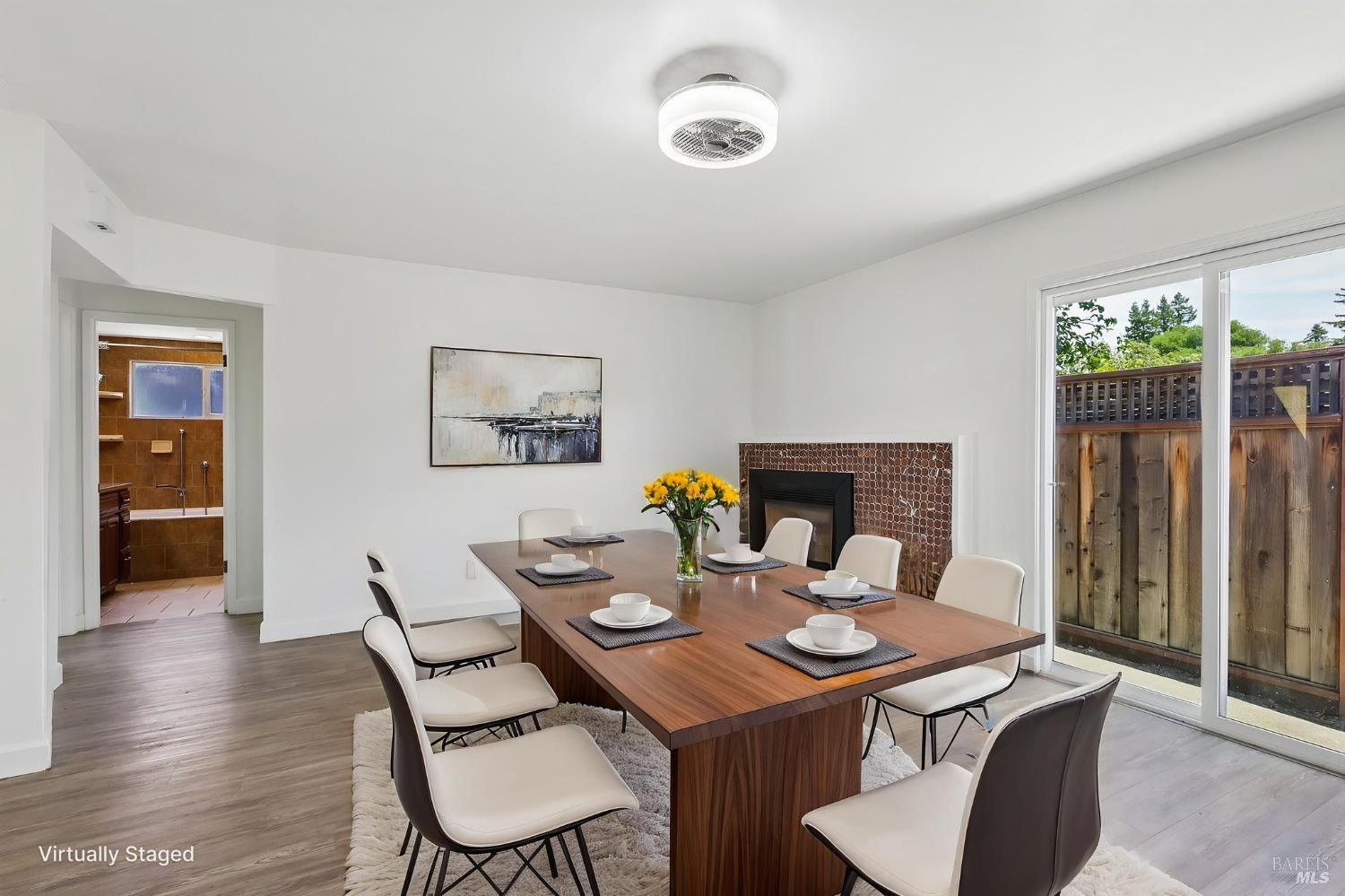 1662 Center Road Novato CA 94947