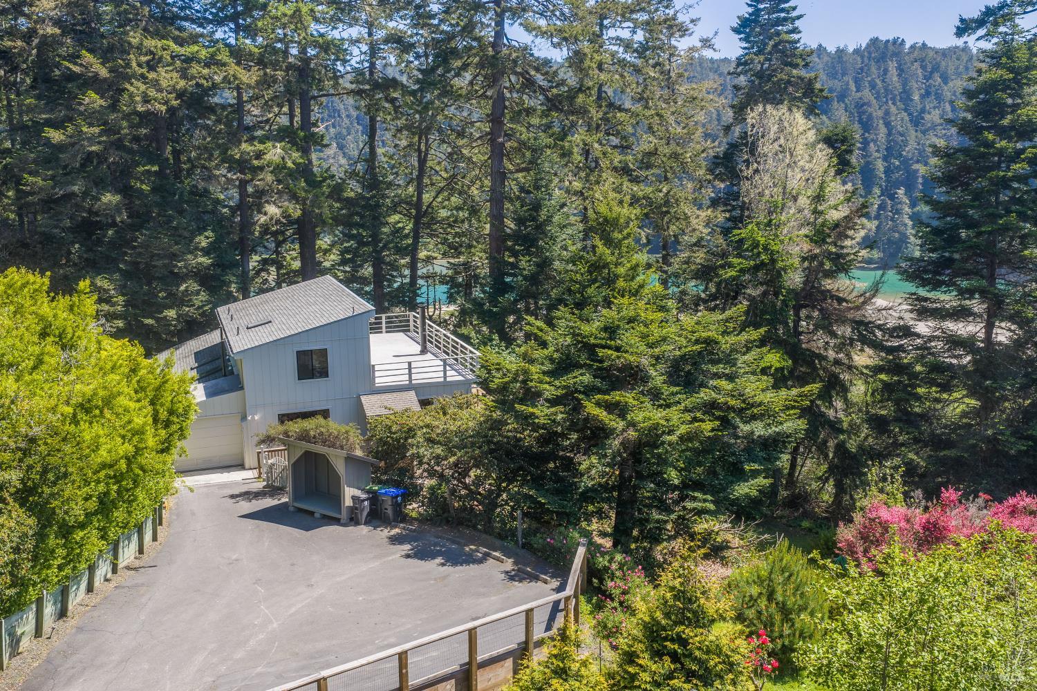 44691 Crestwood Drive Mendocino CA 95460