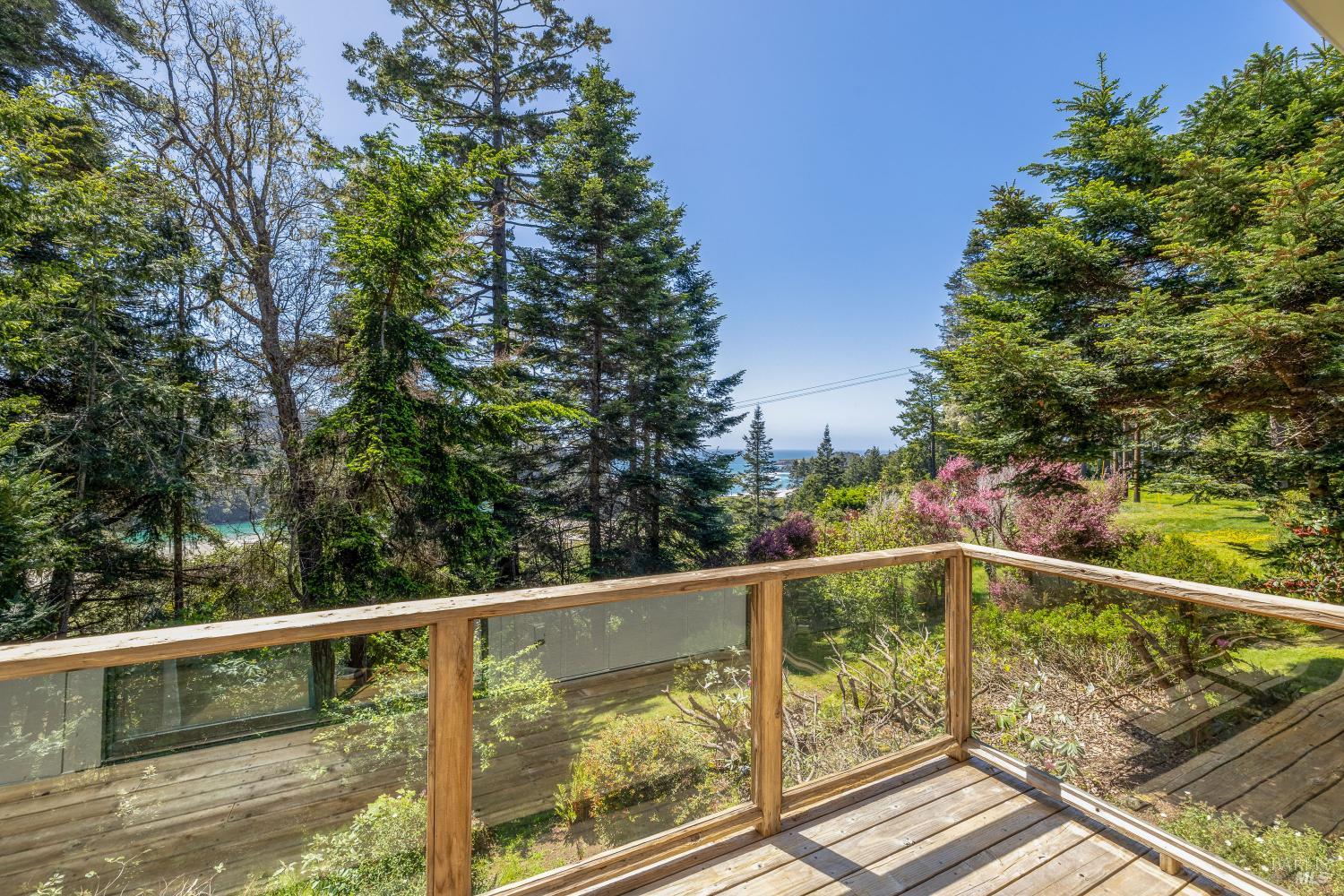 44691 Crestwood Drive Mendocino CA 95460