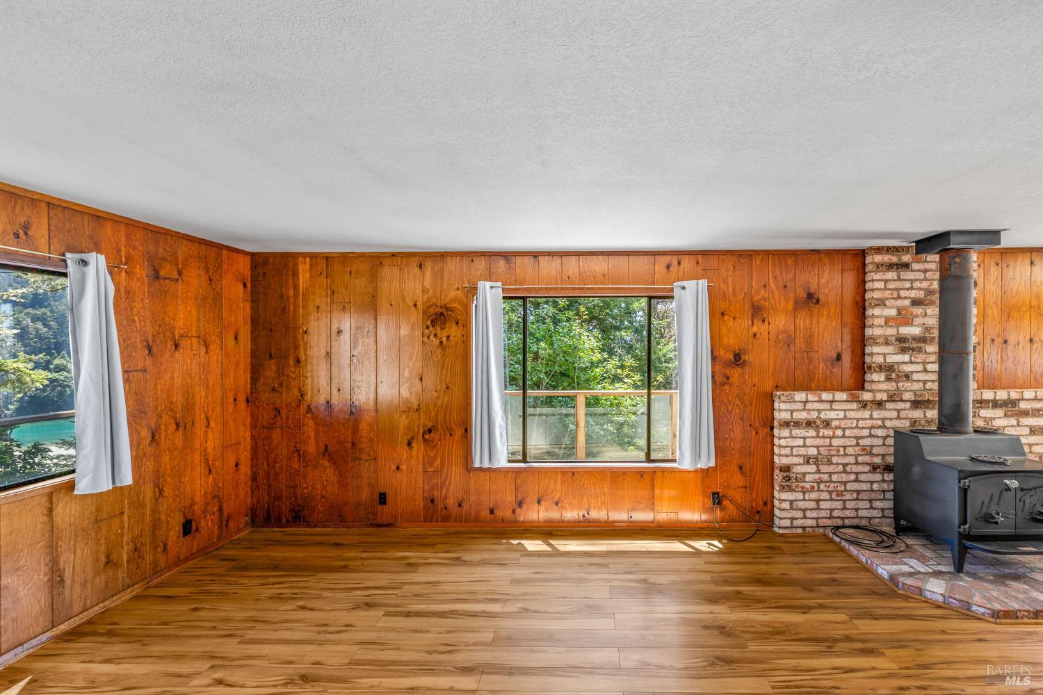 44691 Crestwood Drive Mendocino CA 95460