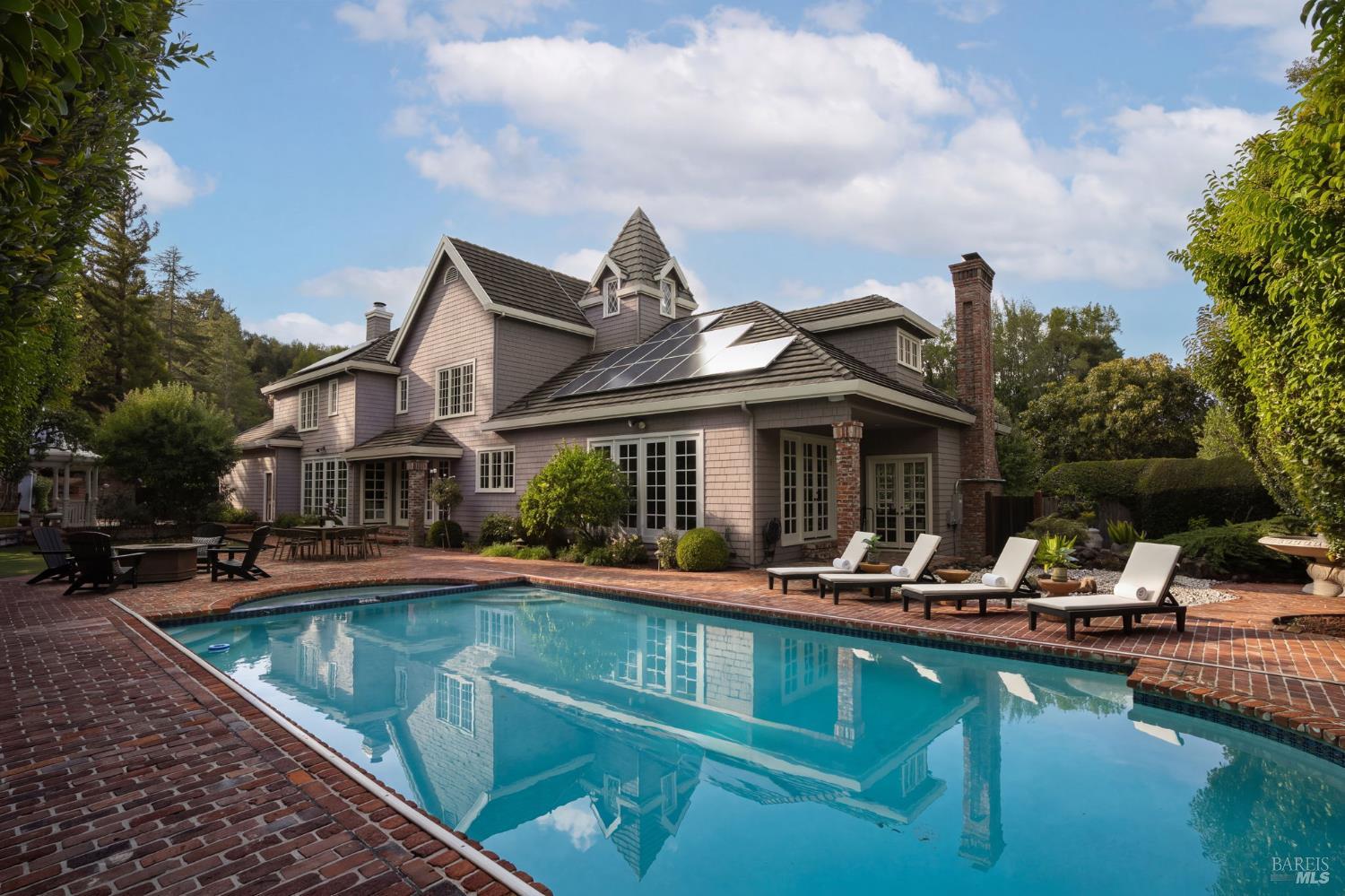 13 W Brooke Drive Novato CA 94947
