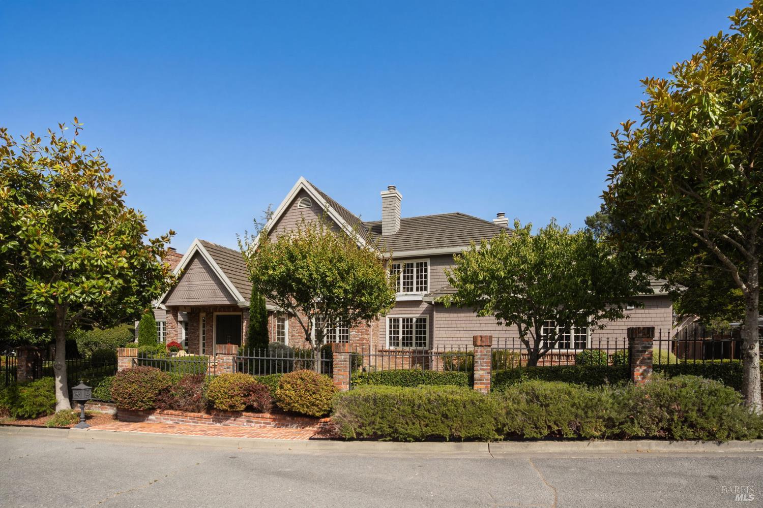 13 W Brooke Drive Novato CA 94947