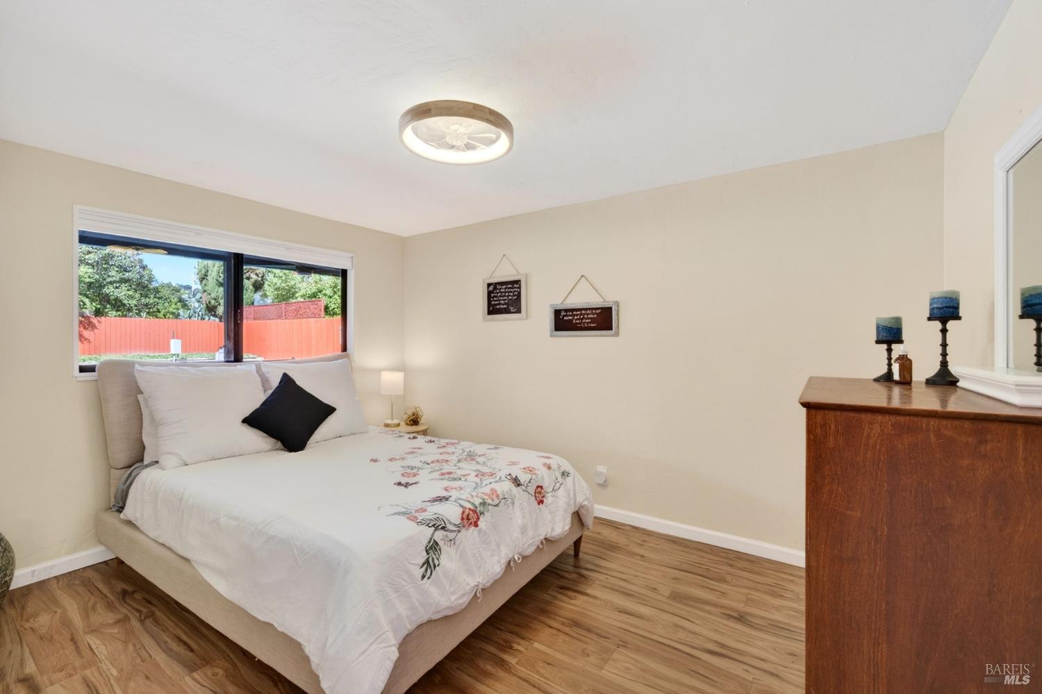 1898 Elm Street Ukiah CA 95482