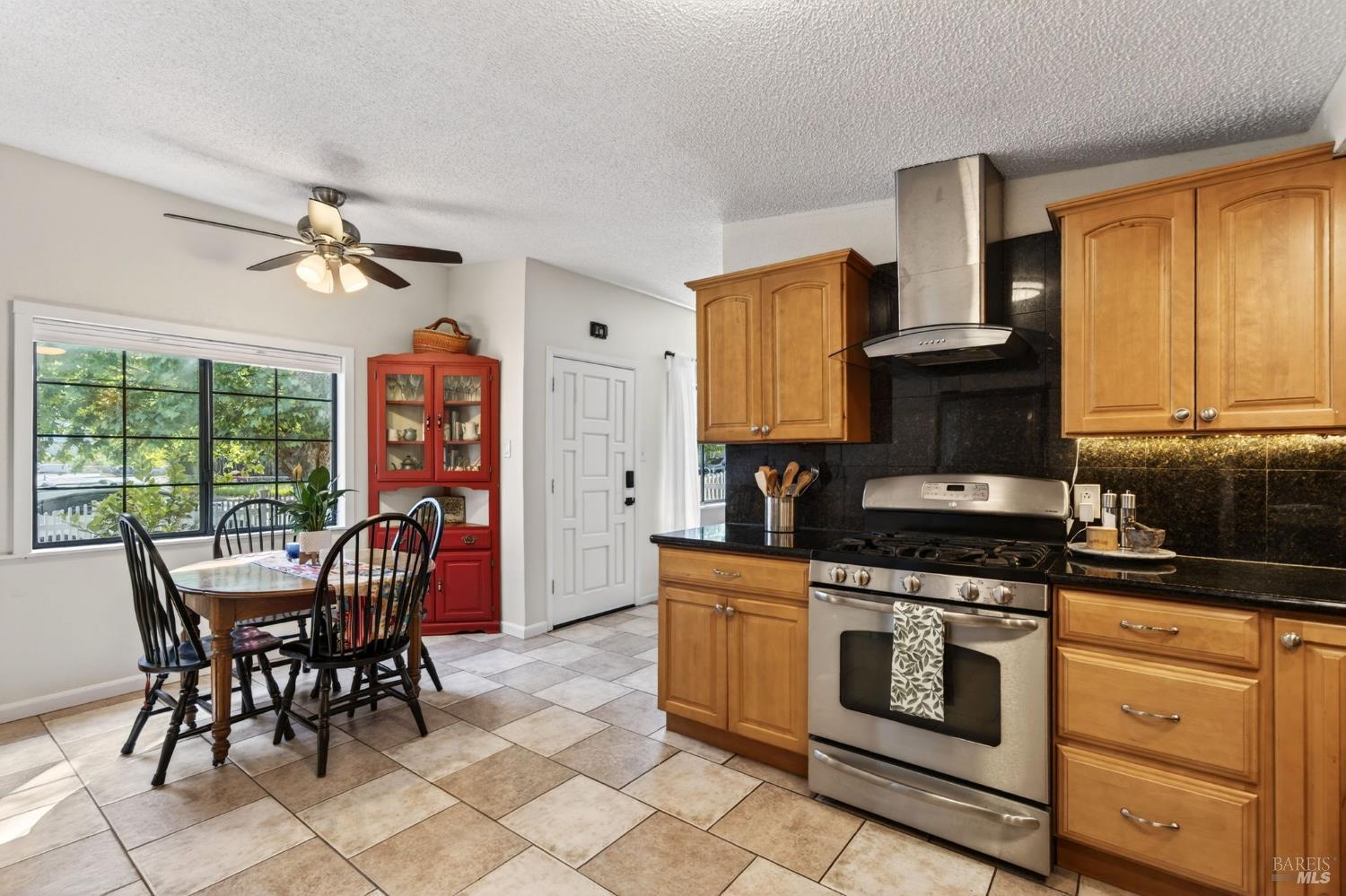 1898 Elm Street Ukiah CA 95482
