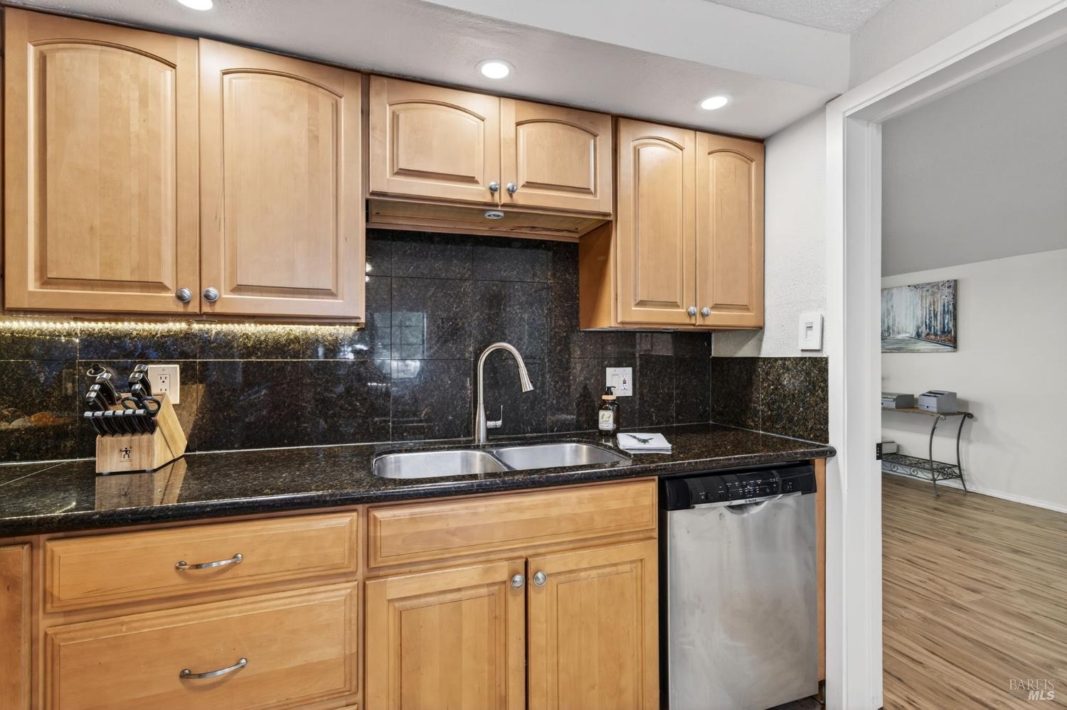 1898 Elm Street Ukiah CA 95482