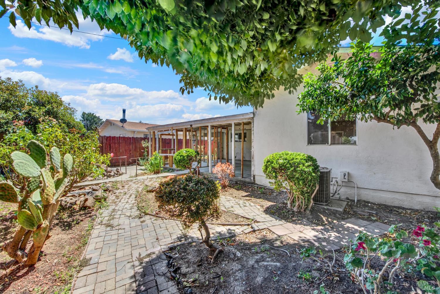 3338 Linda Vista Avenue Napa CA 94558