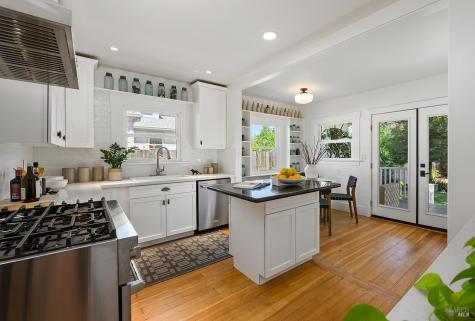 225 Dutton Avenue Sebastopol CA 95472