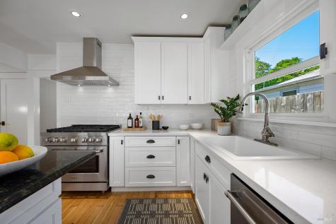 225 Dutton Avenue Sebastopol CA 95472