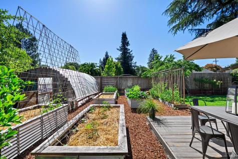 225 Dutton Avenue Sebastopol CA 95472