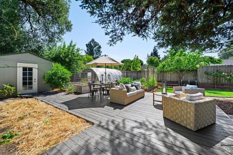225 Dutton Avenue Sebastopol CA 95472