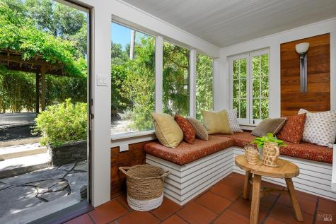225 Dutton Avenue Sebastopol CA 95472