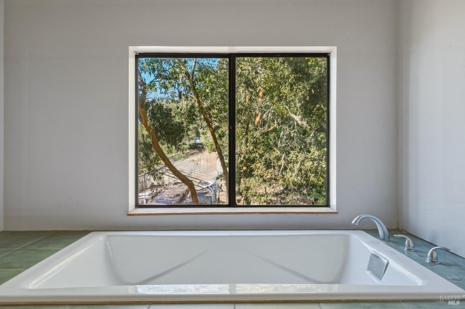 3531 Running Springs Road Ukiah CA 95482